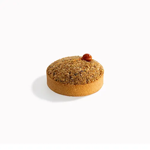 تارت موز و فندق کوچک
